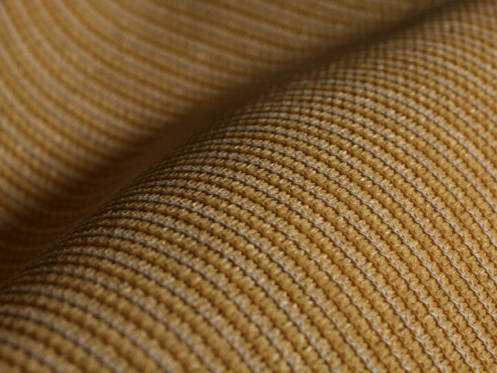 Outdoor-Sonnensegel JANE in caramel (030). Outdoor-Sonnensegel JANE in caramel (030).