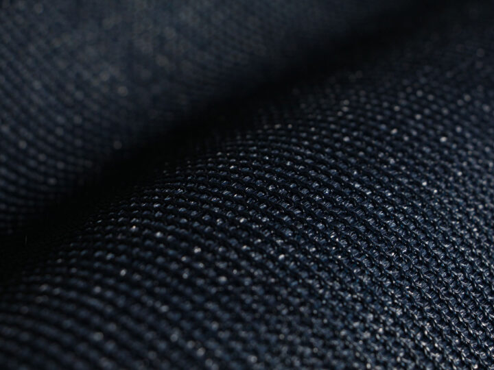 Outdoor-Sonnensegel JANE in dunkelblau (090). Outdoor-Sonnensegel JANE in dunkelblau (090).