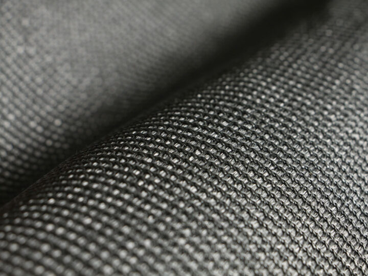 Outdoor-Sonnensegel JANE in grau (110). Outdoor-Sonnensegel JANE in grau (110).