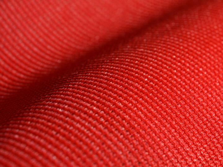 Outdoor-Sonnensegel JANE in rot (060). Outdoor-Sonnensegel JANE in rot (060).